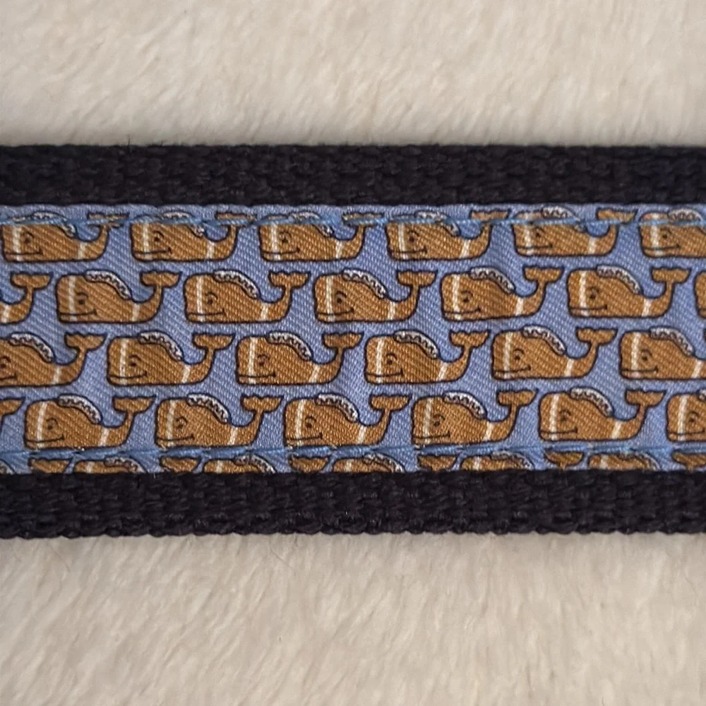 {VV} Vineyard Vines | Football Micro Whale Print Canvas Club Belt (36) - Picture 2 of 16